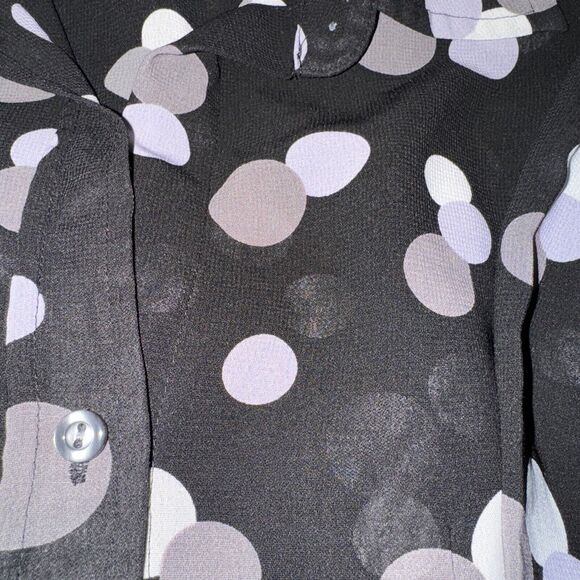 Womens NEW YORK AND COMPANY Black White Polka Dot Top S With Flattering Darts - Picture 3 of 10